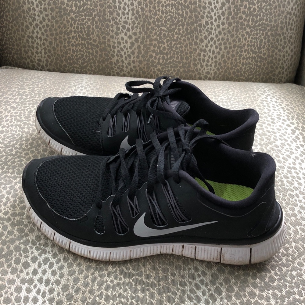 Black Nike free 5.0